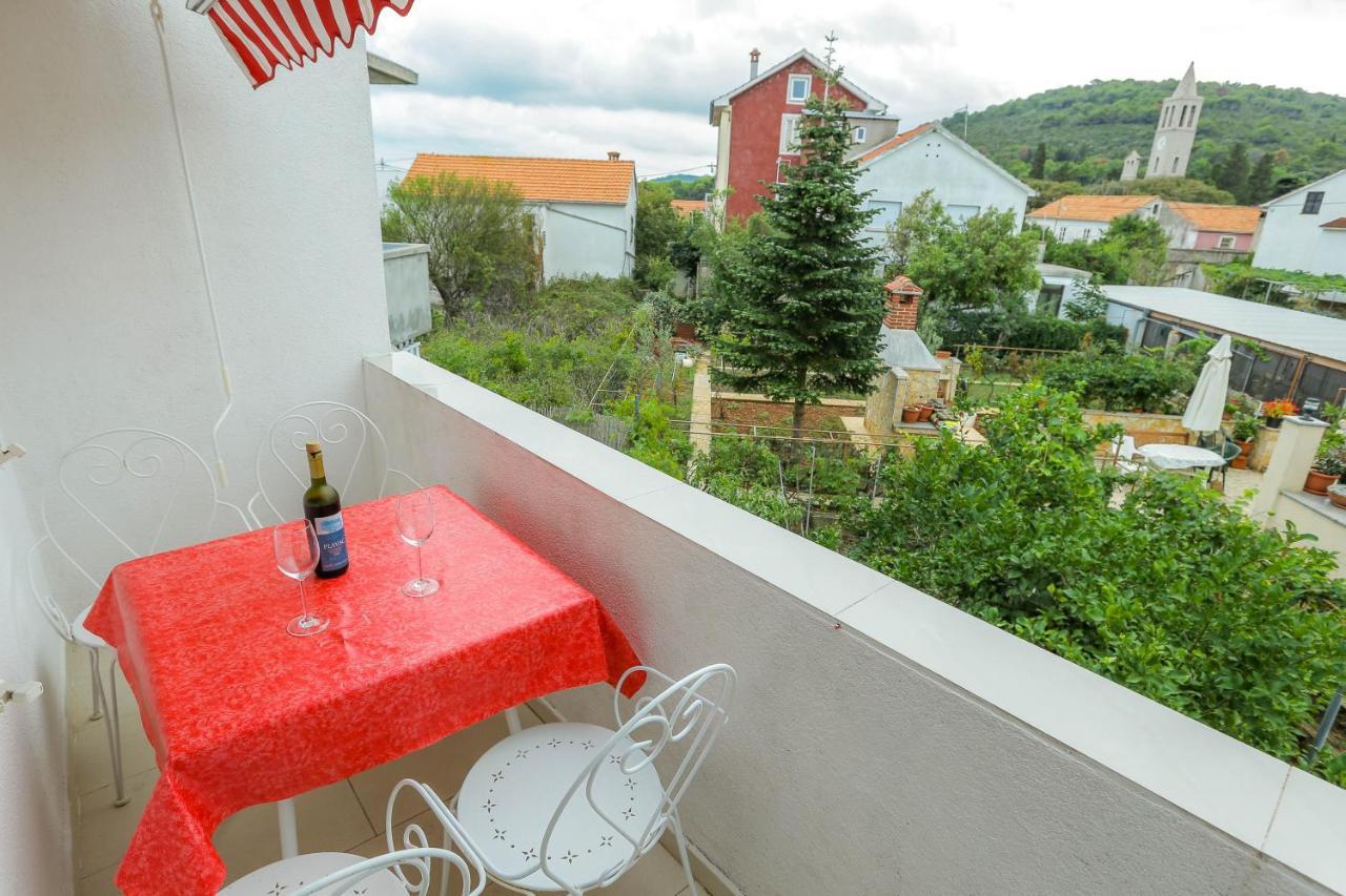 Apartments Maslina Božava 外观 照片