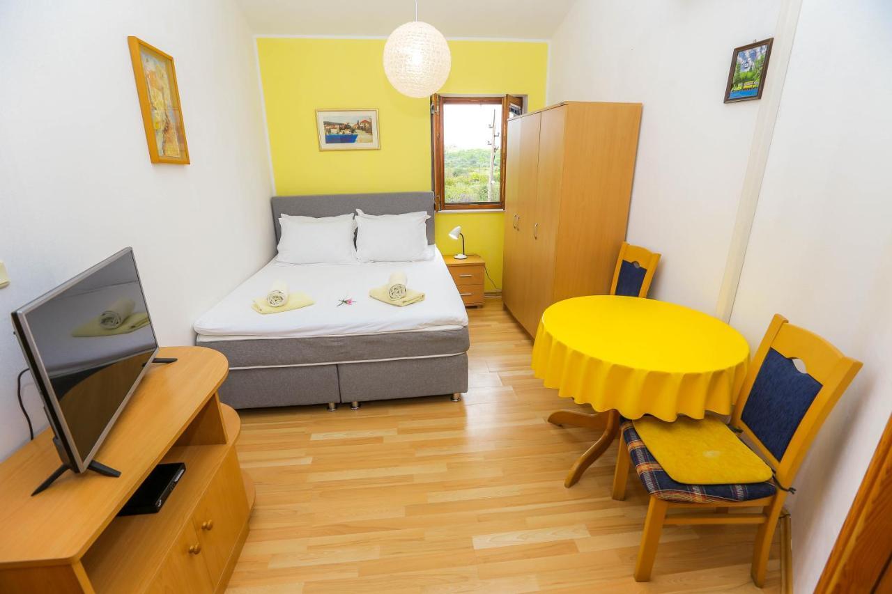 Apartments Maslina Božava 外观 照片